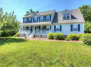 807 Rockbasket Ln, Chester, VA 23836