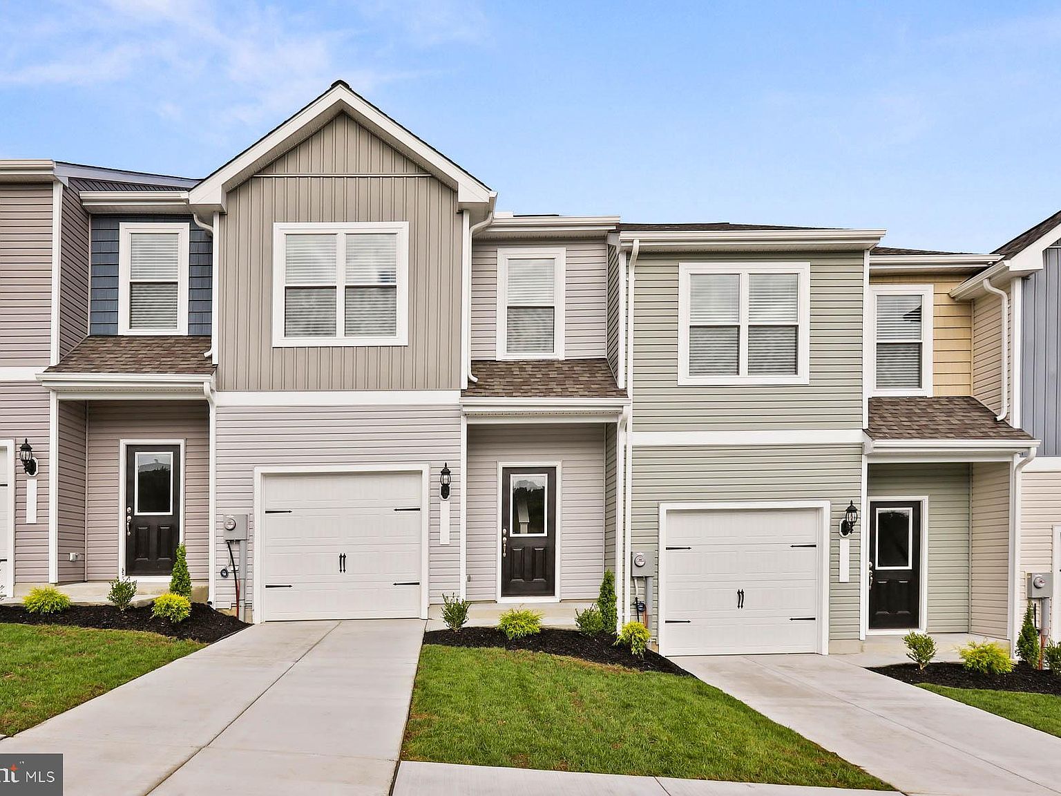 49 Bloomsbury St, Falling Waters, WV 25419 Zillow