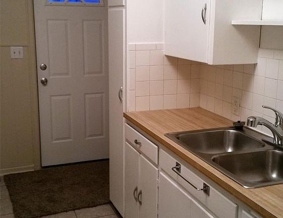 5th image of 623 W Crawford Ave