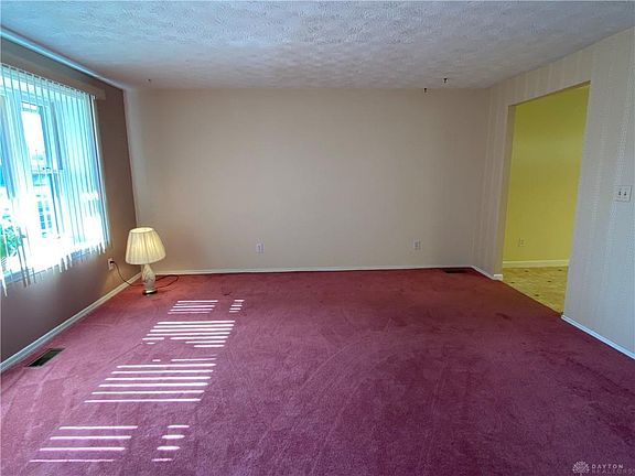 5th image of 146 Hartshorn Dr