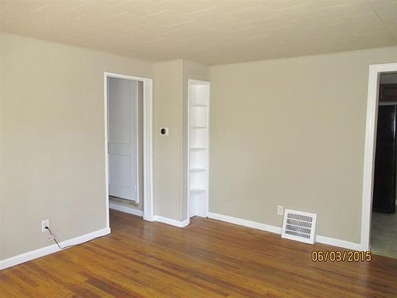 5th image of 503 Thomas St