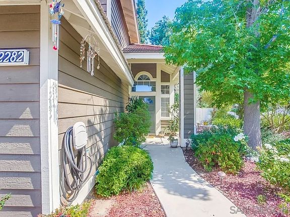 3rd image of 12282 Summerbreeze Ln