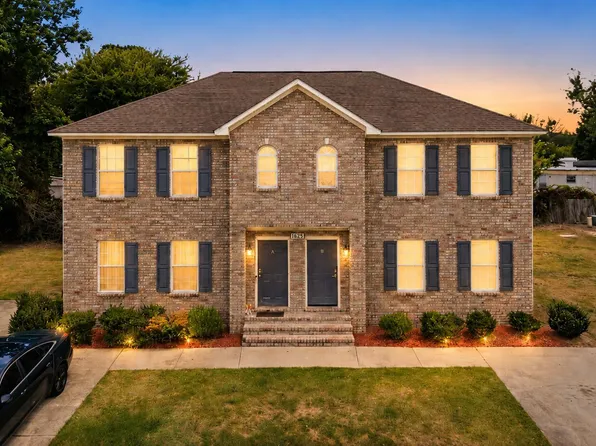 1525 Pine Brook Court #B, Greenville, NC 27858