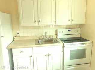 57 Ruby Ln, Levittown, PA 19055