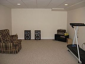 5th image of 314 W Dekalb Dr