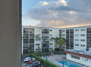 220 SW 9th Ave APT 420, Hallandale, FL 33009