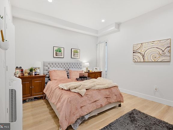 5th image of 1702 Point Breeze Ave Unit B