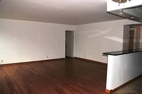 6118 N Sheridan Rd APT 106 photo 1