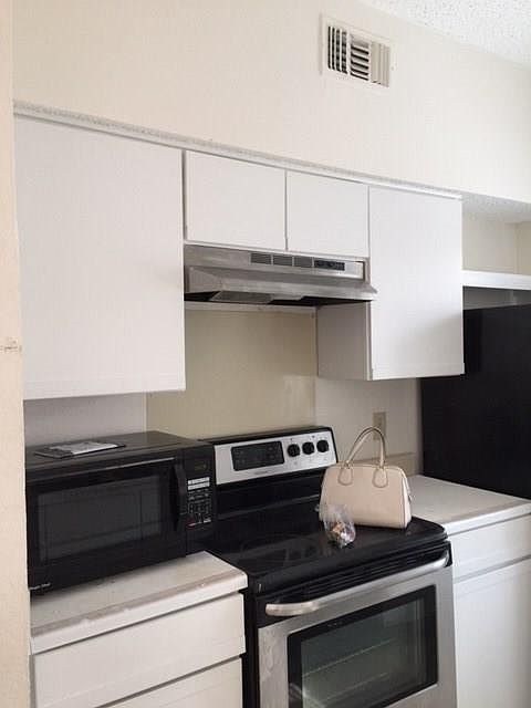 1st image of 1700 Amelia Ct APT 425