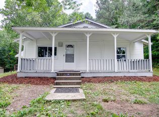 1039 School House Rd NE, Calhoun, GA 30701