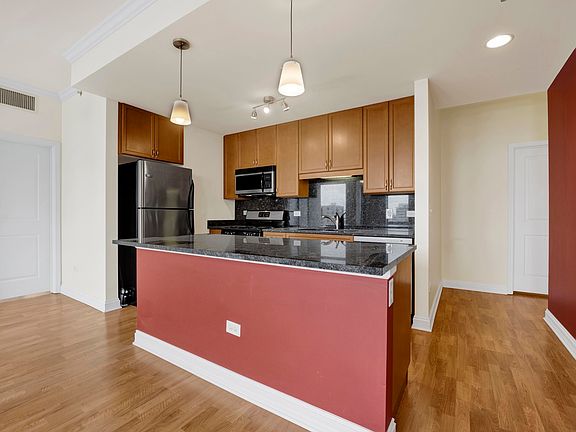 4th image of 1400 S Michigan Ave APT 1110