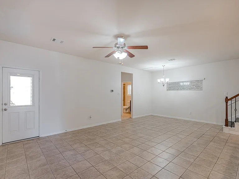 13527 Vista De Oro St — Photo 7