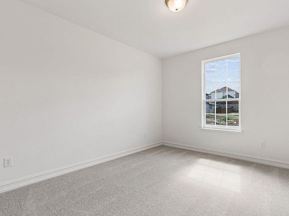 Secondary bedroom off home entry