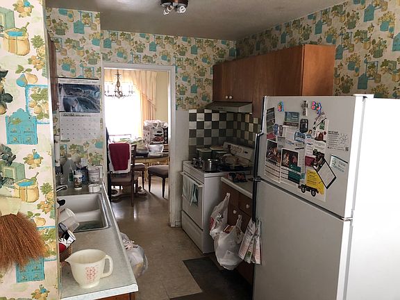 4th image of 3739 Belgium Ln