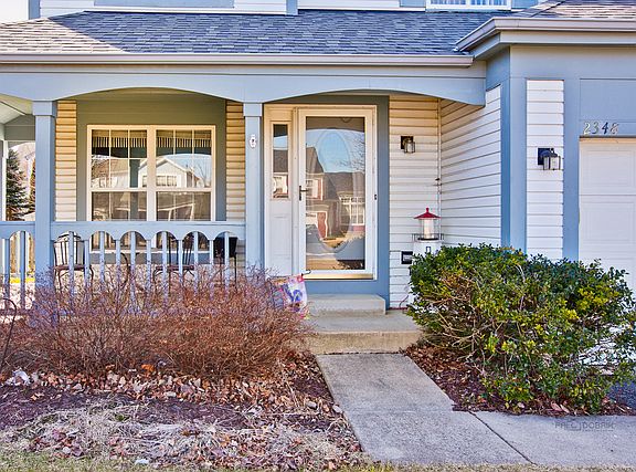 2nd image of 2348 N Old Pond Ln