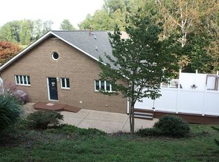 6161 10th St, King George, VA 22485