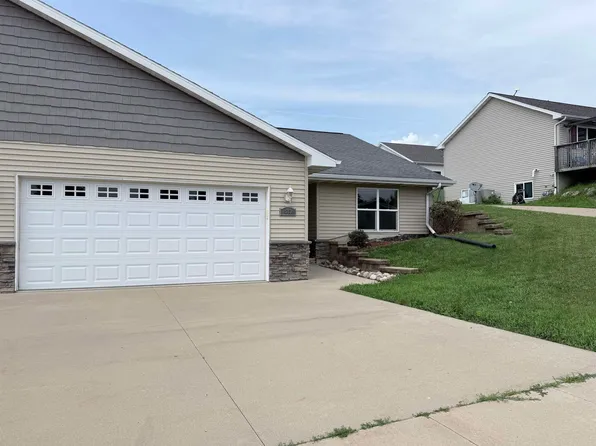 583 Tanzanite Dr, Dubuque, IA 52001