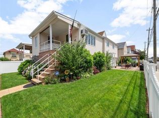 110 Mohawk Ave, East Atlantic Beach, NY 11561