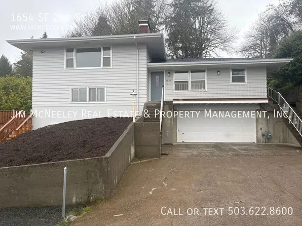 1654 SE 2nd St, Astoria, OR 97103