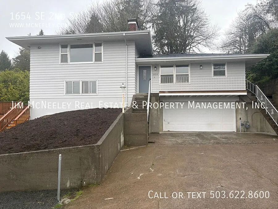 1654 SE 2nd St photo 1