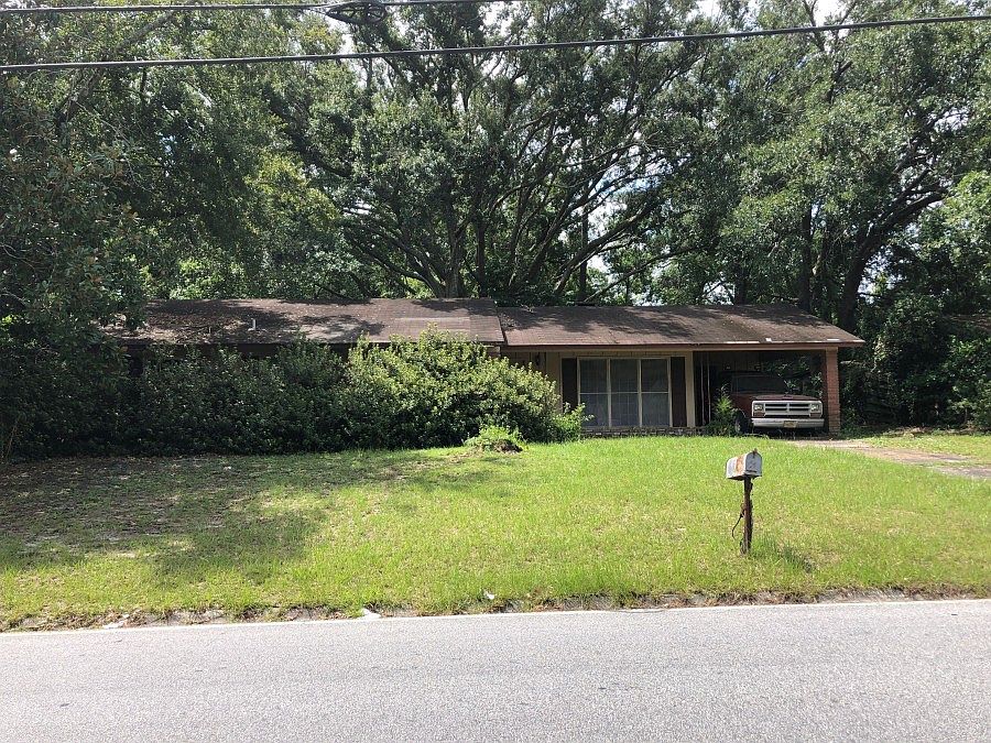 1st image of 108 Kensington Dr