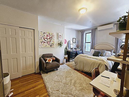 4th image of 94 Avenue C #2