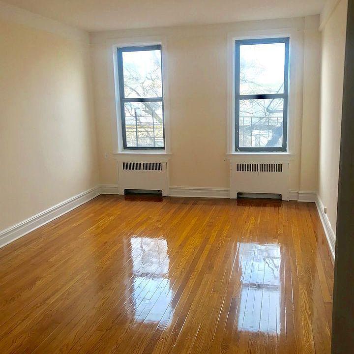 1st image of 1654 E 13th St