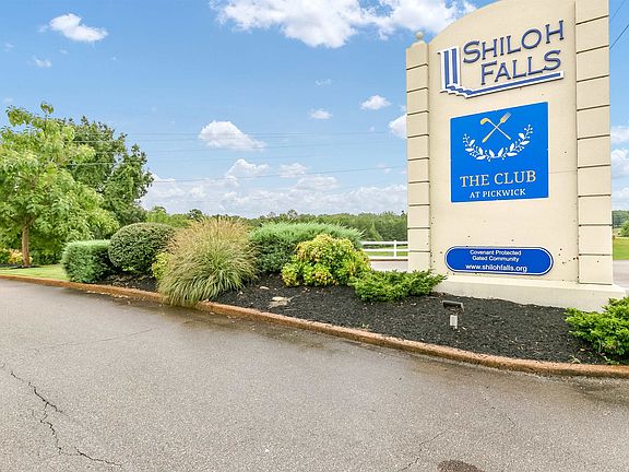 2nd image of 413 Dunhill Ct Lot 413-414
