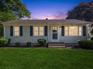 26 Walnut St, Attleboro, MA 02703