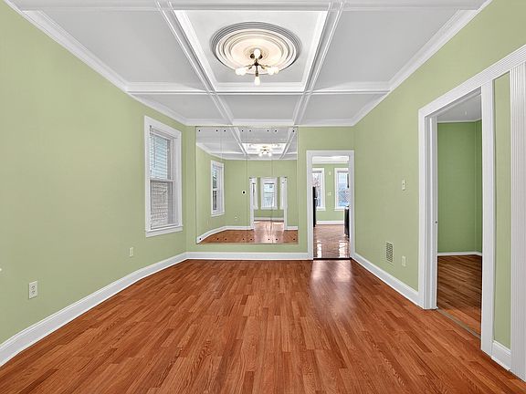 2nd image of 133 W 28th St Floor 1