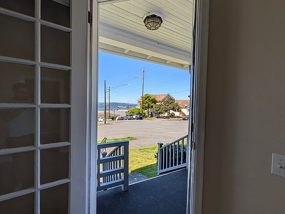 4th image of 2601 Grand Ave #1