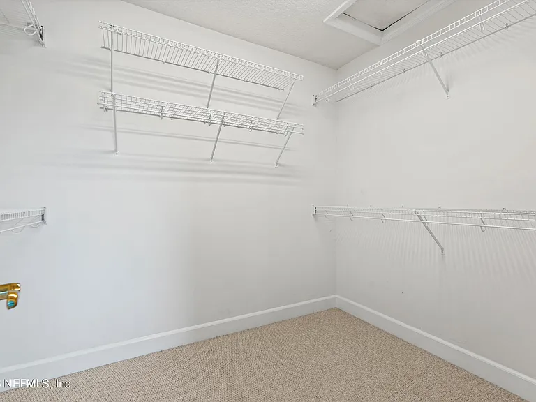 7610 Sentry Oak Cir W — Photo 19