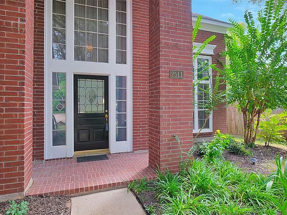 3rd image of 2511 Ring Ct
