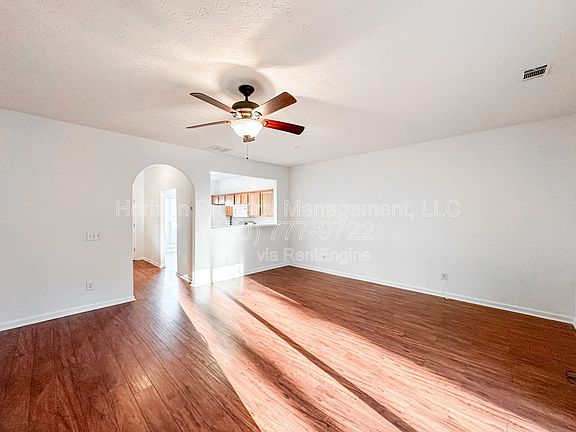 5th image of 193 Pearl Chambers Dr