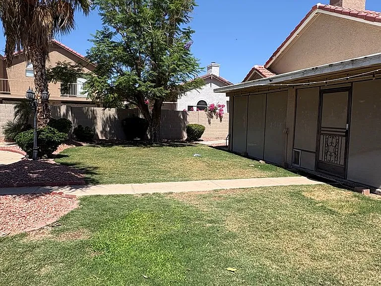 7035 W Morrow Dr — Photo 20