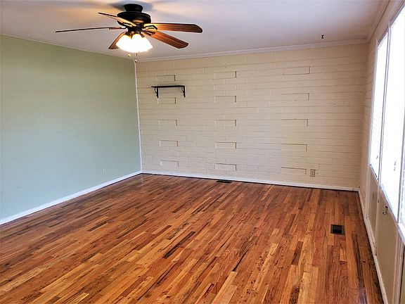 4th image of 84 N Highland Dr