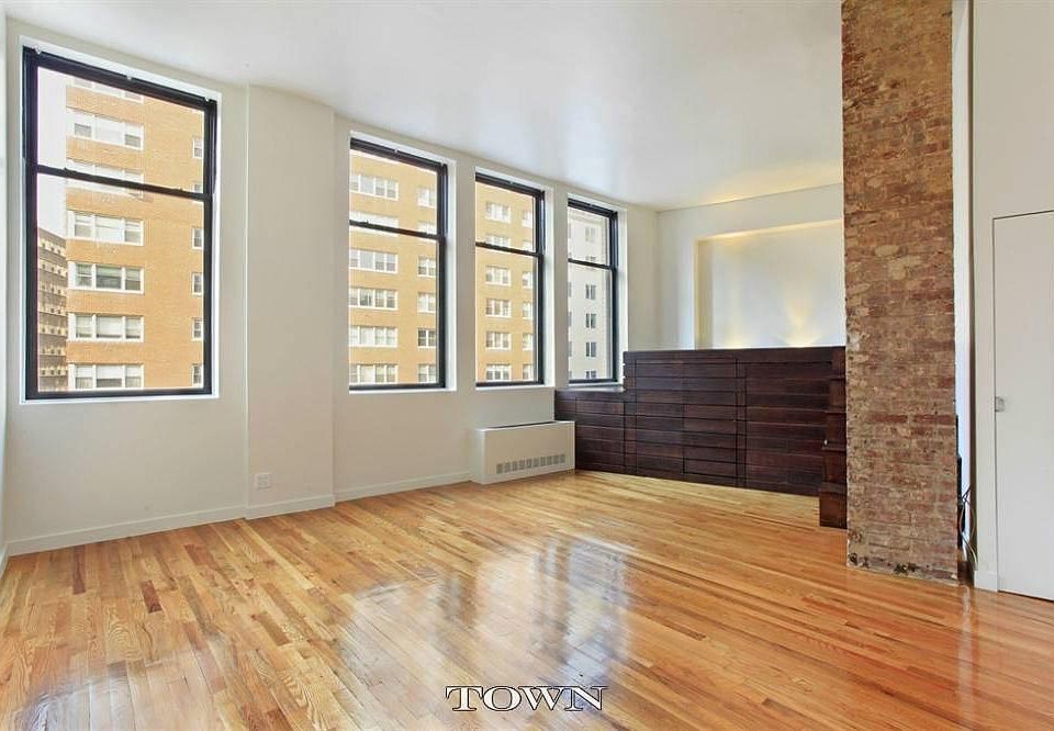 1st image of 115 4th Ave APT 5A