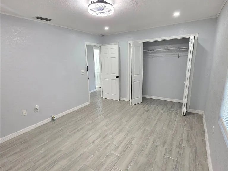 110 N Glenwood Ave — Photo 13
