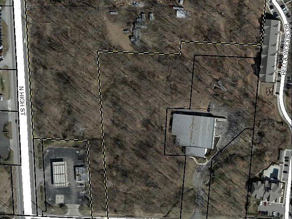 4th image of 10239 Columbus Pike