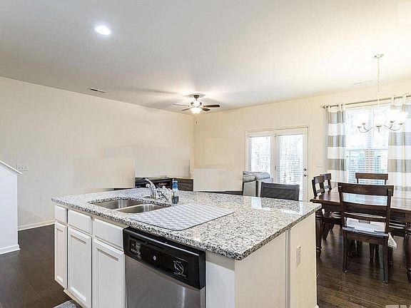 4th image of 105 Bella Pl #105