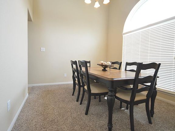 3rd image of 5803 Plantation Forest Dr