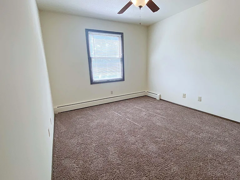 Southgate Apartments — Photo 104