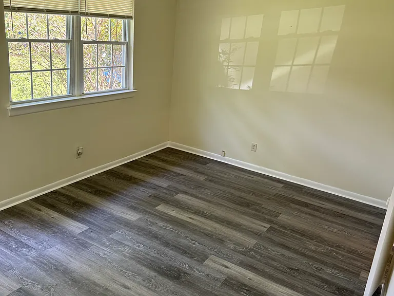 1421 Joy Ave — Photo 13