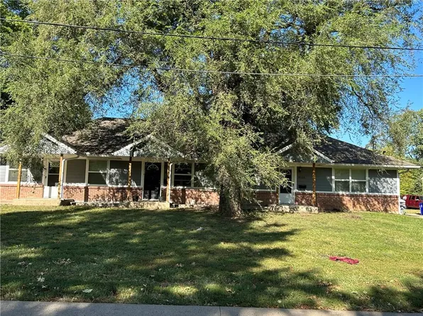 8116/8118/8120 Lowell St, Overland Park, KS 66204