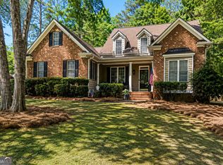 127 Shoreline Cir, Newnan, GA 30263