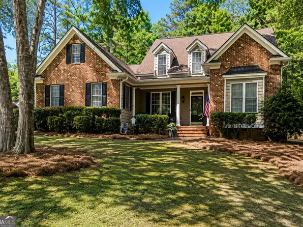 127 Shoreline Cir, Newnan, GA 30263
