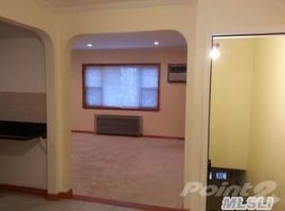 7626 170th St, Fresh Meadows, NY 11366