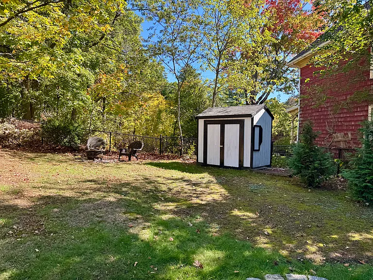 202 Glenellen Rd — Photo 19