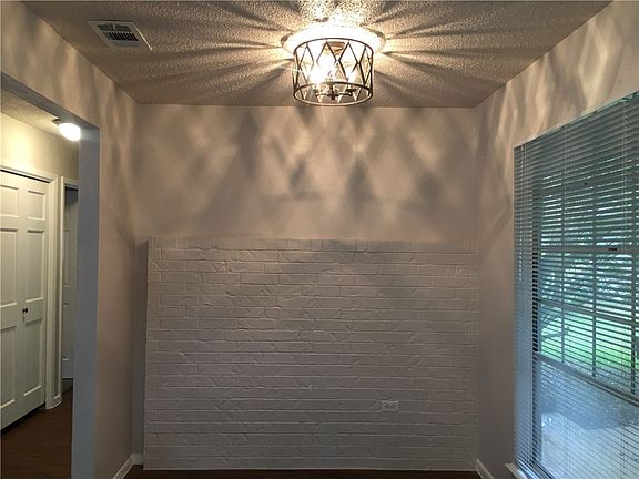 4th image of 8520 Woodstone Dr