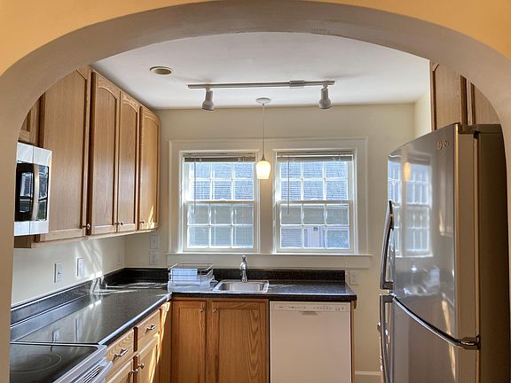 5th image of 2637 Lawndale Ave